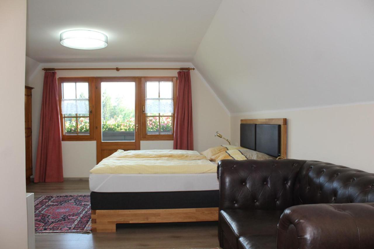 Gasthof Forststube เวลเดน อัม เวิร์ทเทอร์ซี ภายนอก รูปภาพ